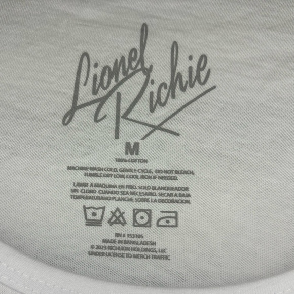 LIONEL RICHIE World Tour Concert Short Sleeve Tee Shirt Size Medium Color White - Picture 6 of 6